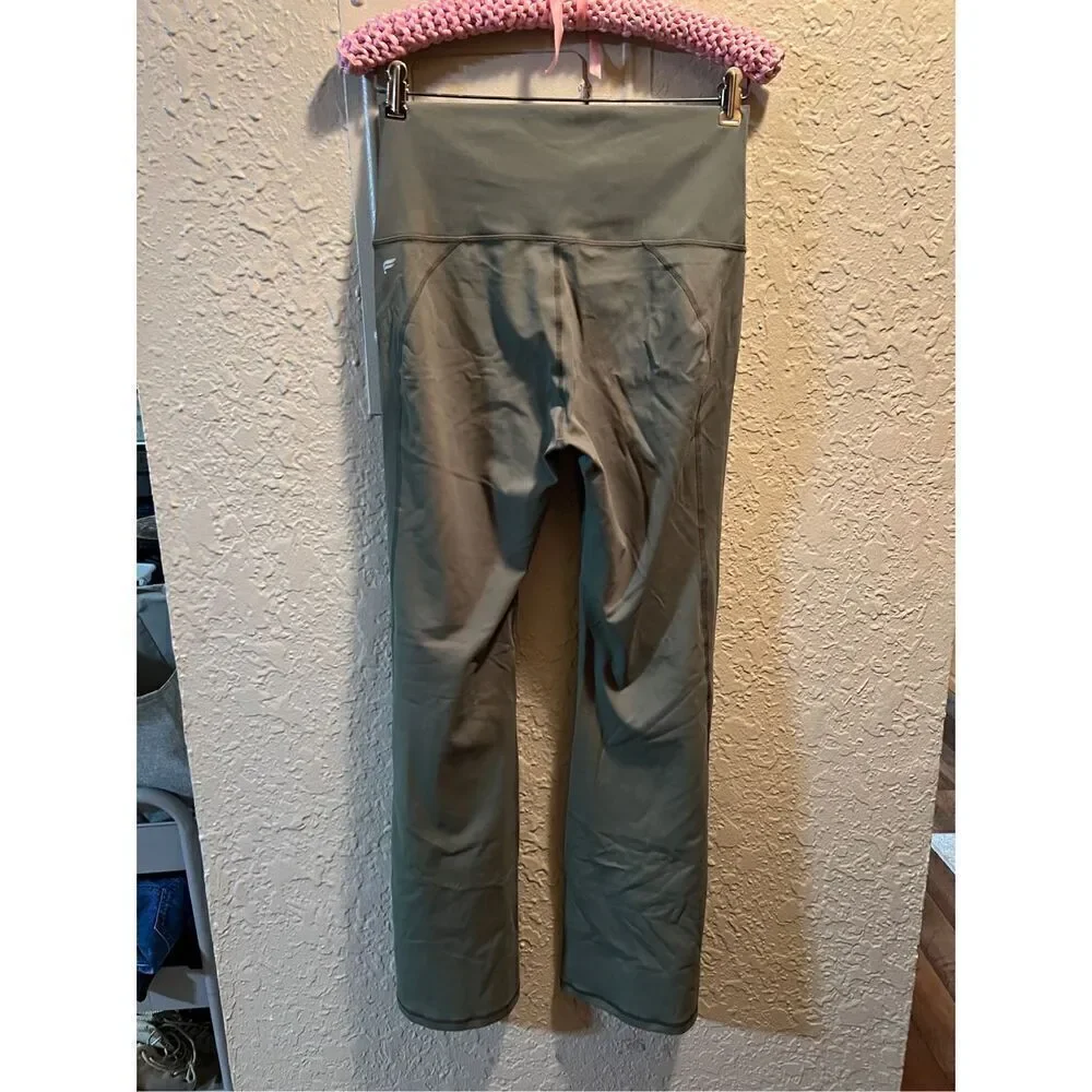 Pure Luxe By Fabletics Green Bootcut Leggings Woman’s Size Medium - Picture 7 of 10
